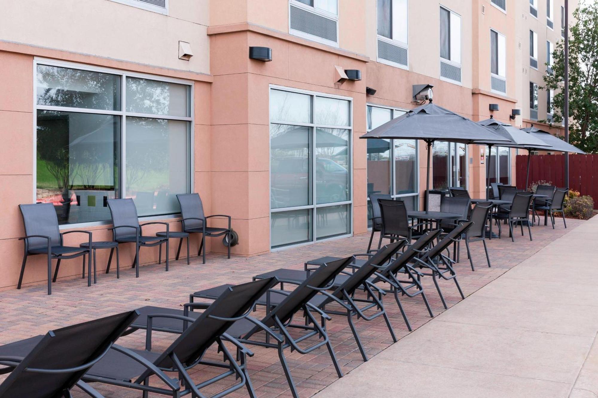 Fairfield & By Marriott Parmer Tech Ridge Hotel