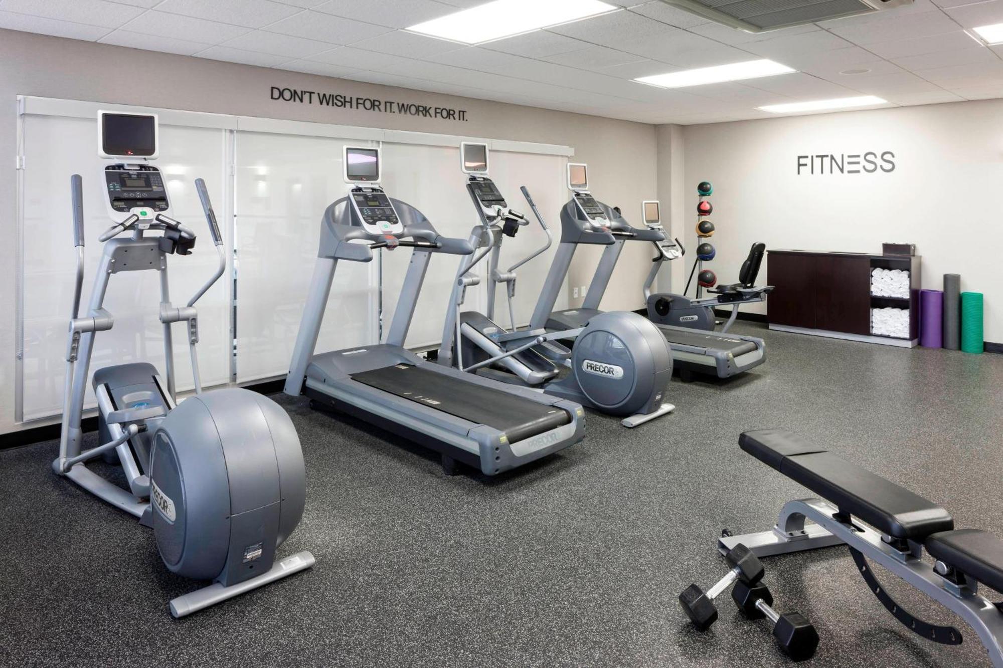 Fairfield & By Marriott Parmer Tech Ridge Hotel
