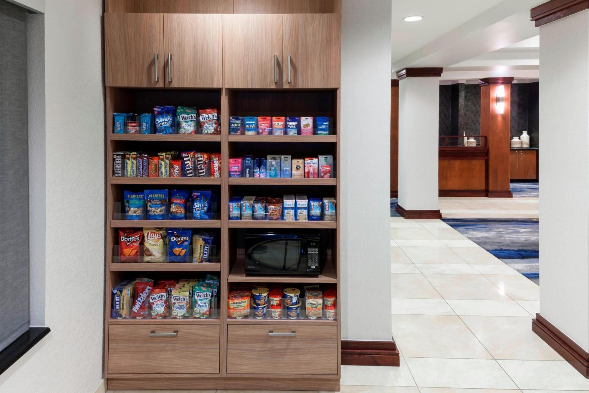 Fairfield & By Marriott Parmer Tech Ridge 3* Austin