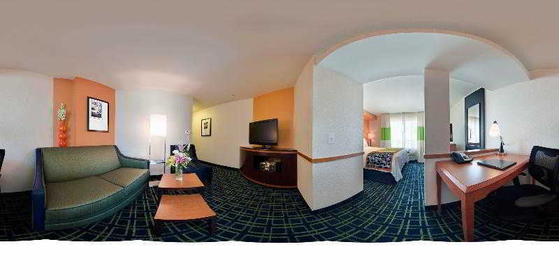 Fairfield & By Marriott Parmer Tech Ridge Hotel