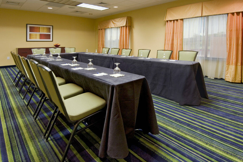Fairfield & By Marriott Parmer Tech Ridge Hotel 3*